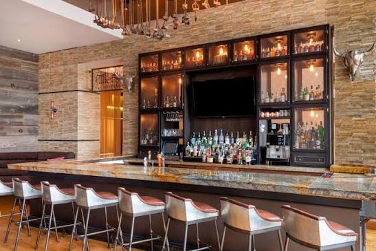 Denver Marriott Westminster bar